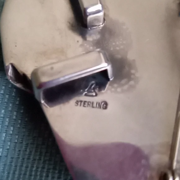 ARTIST MADE STERLING SILVER CALLA LILLY AND WHITE MOTHER OF PEARL PIN/PENDENT - Picture 7 of 10